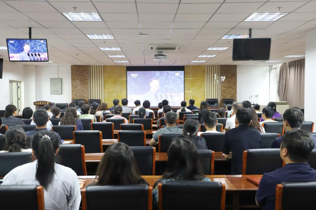 2025-09-25 上午8:27:28.735000